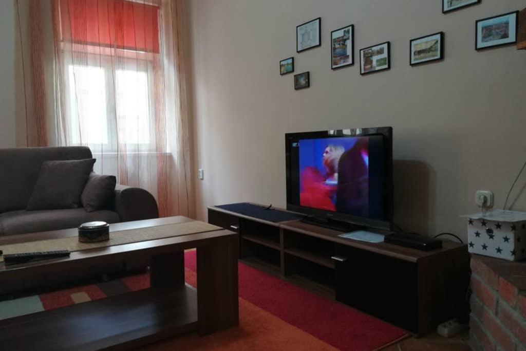 Karlovacka Zvijezda Apartment Ngoại thất bức ảnh